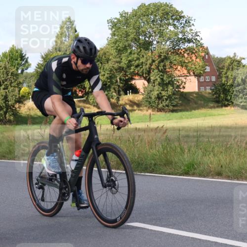 25.08.2024 - Elbe Triathlon Hamburg Fuchs,  Jonas http://msf.ph/oto/6853179 25.08.2024 10:36:53 Radfahren 488, 475, 673, 483 meine-sportfotos.de