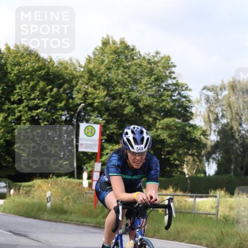 25.08.2024 - Elbe Triathlon Hamburg Fuchs,  Jonas http://msf.ph/oto/6853194 25.08.2024 10:01:03 Radfahren 214, 550, 544, 440, 406 meine-sportfotos.de