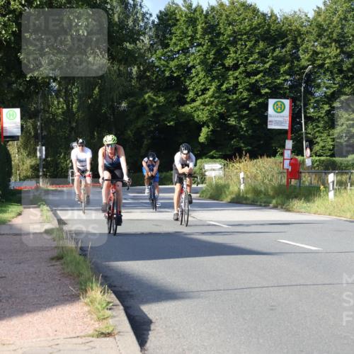 25.08.2024 - Elbe Triathlon Hamburg Fuchs,  Jonas http://msf.ph/oto/6853202 25.08.2024 09:16:34 Radfahren 72, 127, 118, 254, 123, 173, 314 meine-sportfotos.de
