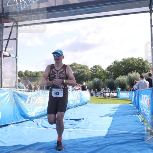 25.08.2024 - Elbe Triathlon Hamburg H.Heesch http://msf.ph/oto/6853226 25.08.2024 10:50:47 Ziel 93, 266 meine-sportfotos.de