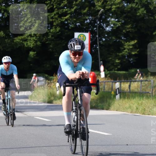 25.08.2024 - Elbe Triathlon Hamburg Fuchs,  Jonas http://msf.ph/oto/6853240 25.08.2024 10:37:00 Radfahren 483, 554, 584, 556, 622 meine-sportfotos.de