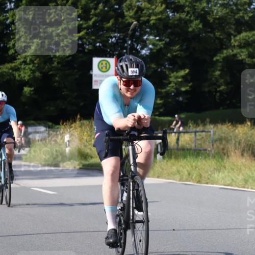 25.08.2024 - Elbe Triathlon Hamburg Fuchs,  Jonas http://msf.ph/oto/6853246 25.08.2024 10:37:00 Radfahren 483, 554, 584, 556, 622 meine-sportfotos.de