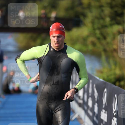 25.08.2024 - Elbe Triathlon Hamburg H.Heesch http://msf.ph/oto/6853251 25.08.2024 09:01:07 Schwimmen 226, 238, 270, 284, 309 meine-sportfotos.de