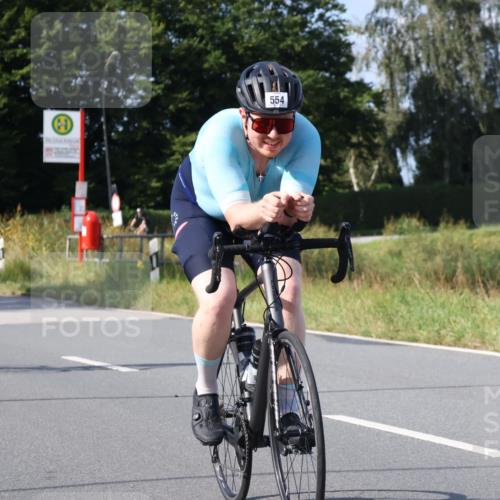 25.08.2024 - Elbe Triathlon Hamburg Fuchs,  Jonas http://msf.ph/oto/6853255 25.08.2024 10:37:00 Radfahren 483, 554, 584, 556, 622 meine-sportfotos.de