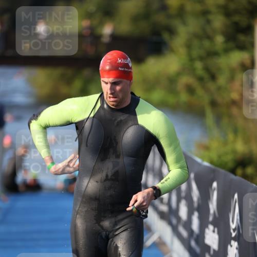 25.08.2024 - Elbe Triathlon Hamburg H.Heesch http://msf.ph/oto/6853257 25.08.2024 09:01:07 Schwimmen 226, 238, 270, 284, 309 meine-sportfotos.de