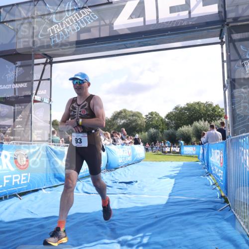 25.08.2024 - Elbe Triathlon Hamburg H.Heesch http://msf.ph/oto/6853258 25.08.2024 10:50:47 Ziel 93, 266 meine-sportfotos.de