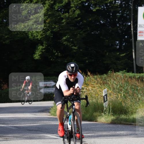25.08.2024 - Elbe Triathlon Hamburg Fuchs,  Jonas http://msf.ph/oto/6853261 25.08.2024 10:01:09 Radfahren 550, 544, 440, 406, 364 meine-sportfotos.de