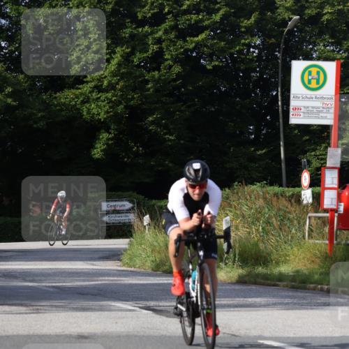 25.08.2024 - Elbe Triathlon Hamburg Fuchs,  Jonas http://msf.ph/oto/6853270 25.08.2024 10:01:09 Radfahren 550, 544, 440, 406, 364 meine-sportfotos.de