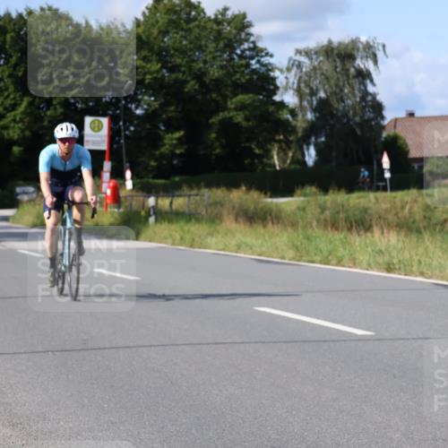 25.08.2024 - Elbe Triathlon Hamburg Fuchs,  Jonas http://msf.ph/oto/6853271 25.08.2024 10:37:01 Radfahren 483, 554, 584, 556, 622 meine-sportfotos.de