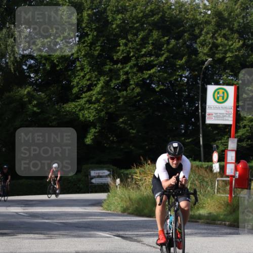 25.08.2024 - Elbe Triathlon Hamburg Fuchs,  Jonas http://msf.ph/oto/6853272 25.08.2024 10:01:09 Radfahren 550, 544, 440, 406, 364 meine-sportfotos.de