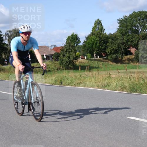 25.08.2024 - Elbe Triathlon Hamburg Fuchs,  Jonas http://msf.ph/oto/6853307 25.08.2024 10:37:02 Radfahren 554, 584, 556, 622, 617 meine-sportfotos.de