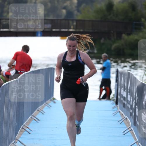 25.08.2024 - Elbe Triathlon Hamburg H.Heesch http://msf.ph/oto/6853326 25.08.2024 15:37:24 Schwimmen  meine-sportfotos.de