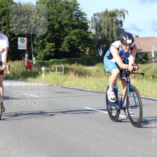 25.08.2024 - Elbe Triathlon Hamburg Fuchs,  Jonas http://msf.ph/oto/6853327 25.08.2024 09:16:37 Radfahren 127, 118, 254, 123, 173, 314 meine-sportfotos.de