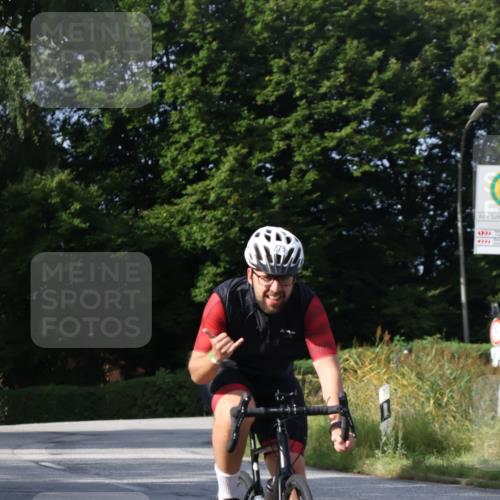 25.08.2024 - Elbe Triathlon Hamburg Fuchs,  Jonas http://msf.ph/oto/6853329 25.08.2024 10:01:16 Radfahren 364, 516, 276 meine-sportfotos.de