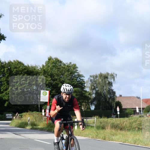 25.08.2024 - Elbe Triathlon Hamburg Fuchs,  Jonas http://msf.ph/oto/6853350 25.08.2024 10:01:17 Radfahren 516, 276 meine-sportfotos.de