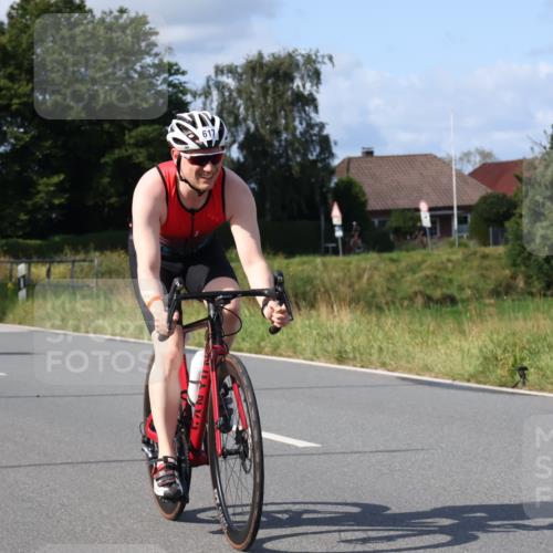 25.08.2024 - Elbe Triathlon Hamburg Fuchs,  Jonas http://msf.ph/oto/6853416 25.08.2024 10:37:09 Radfahren 556, 622, 617, 632, 647, 567, 734, 675 meine-sportfotos.de