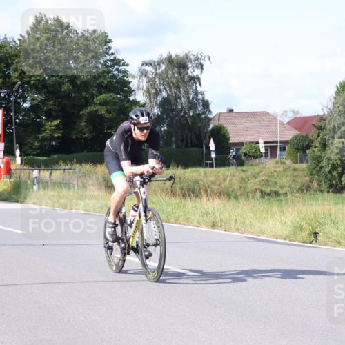 25.08.2024 - Elbe Triathlon Hamburg Fuchs,  Jonas http://msf.ph/oto/6853457 25.08.2024 10:37:10 Radfahren 556, 622, 617, 632, 647, 567, 734, 675 meine-sportfotos.de