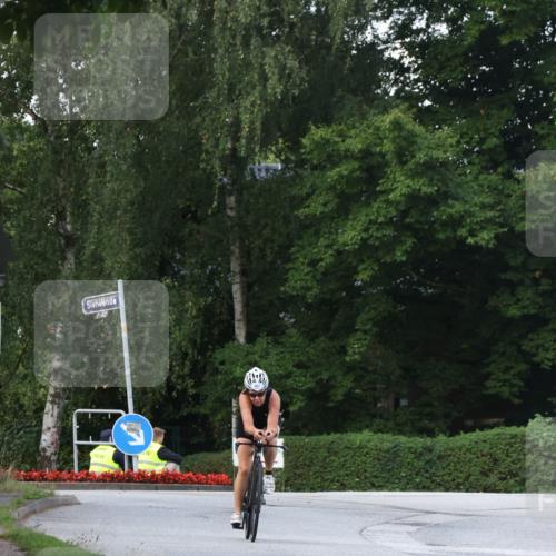 25.08.2024 - Elbe Triathlon Hamburg Fuchs,  Jonas http://msf.ph/oto/6853498 25.08.2024 10:01:49 Radfahren 431, 551 meine-sportfotos.de