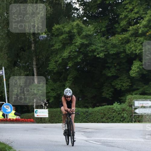 25.08.2024 - Elbe Triathlon Hamburg Fuchs,  Jonas http://msf.ph/oto/6853506 25.08.2024 10:01:50 Radfahren 431, 551 meine-sportfotos.de