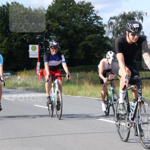 25.08.2024 - Elbe Triathlon Hamburg Fuchs,  Jonas http://msf.ph/oto/6853510 25.08.2024 10:37:15 Radfahren 632, 647, 567, 734, 675, 551, 619, 614 meine-sportfotos.de