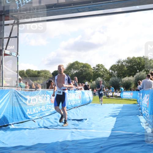 25.08.2024 - Elbe Triathlon Hamburg H.Heesch http://msf.ph/oto/6853522 25.08.2024 10:50:56 Ziel 266, 275 meine-sportfotos.de