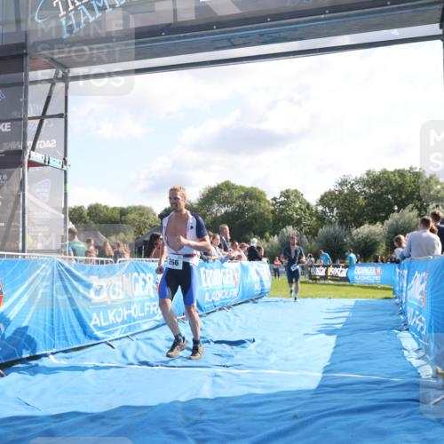 25.08.2024 - Elbe Triathlon Hamburg H.Heesch http://msf.ph/oto/6853533 25.08.2024 10:50:56 Ziel 266, 275 meine-sportfotos.de