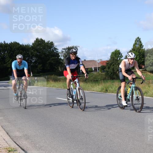 25.08.2024 - Elbe Triathlon Hamburg Fuchs,  Jonas http://msf.ph/oto/6853540 25.08.2024 10:37:15 Radfahren 632, 647, 567, 734, 675, 551, 619, 614 meine-sportfotos.de