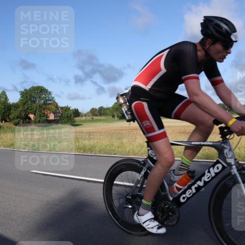 25.08.2024 - Elbe Triathlon Hamburg Fuchs,  Jonas http://msf.ph/oto/6853550 25.08.2024 09:17:03 Radfahren 277, 59 meine-sportfotos.de