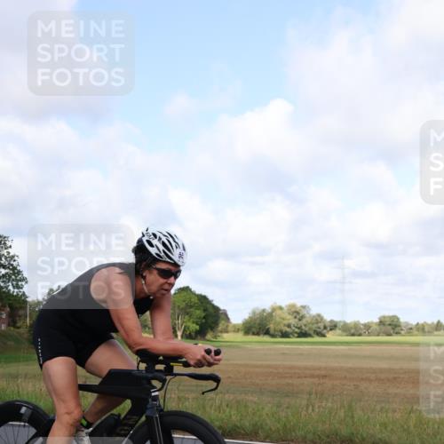 25.08.2024 - Elbe Triathlon Hamburg Fuchs,  Jonas http://msf.ph/oto/6853568 25.08.2024 10:01:54 Radfahren 551 meine-sportfotos.de