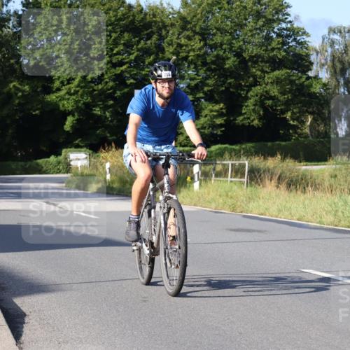 25.08.2024 - Elbe Triathlon Hamburg Fuchs,  Jonas http://msf.ph/oto/6853582 25.08.2024 09:17:17 Radfahren 255 meine-sportfotos.de
