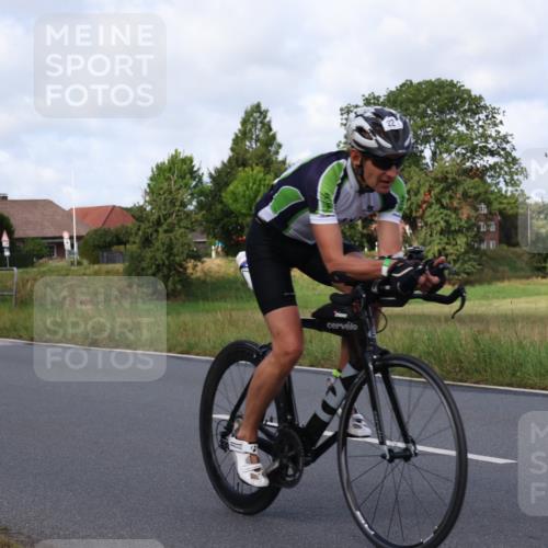 25.08.2024 - Elbe Triathlon Hamburg Fuchs,  Jonas http://msf.ph/oto/6853592 25.08.2024 10:02:03 Radfahren 221, 473, 418, 475 meine-sportfotos.de