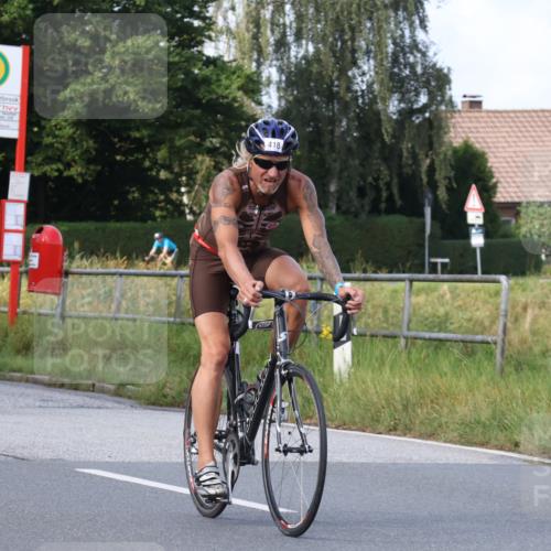25.08.2024 - Elbe Triathlon Hamburg Fuchs,  Jonas http://msf.ph/oto/6853637 25.08.2024 10:02:07 Radfahren 221, 473, 418, 475 meine-sportfotos.de