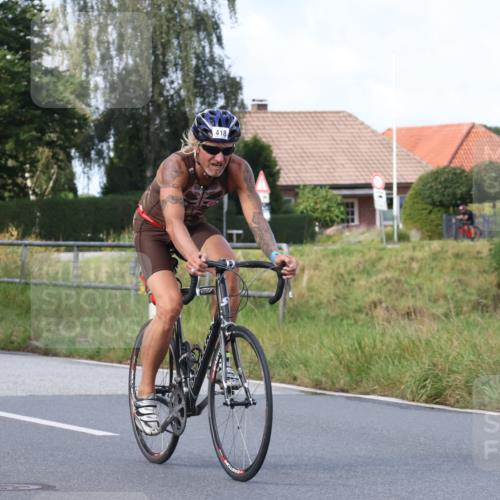 25.08.2024 - Elbe Triathlon Hamburg Fuchs,  Jonas http://msf.ph/oto/6853643 25.08.2024 10:02:07 Radfahren 221, 473, 418, 475 meine-sportfotos.de