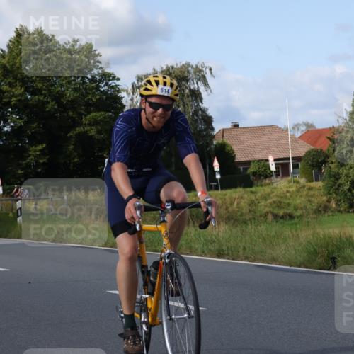 25.08.2024 - Elbe Triathlon Hamburg Fuchs,  Jonas http://msf.ph/oto/6853661 25.08.2024 10:37:22 Radfahren 551, 619, 614, 621, 493, 660, 767 meine-sportfotos.de