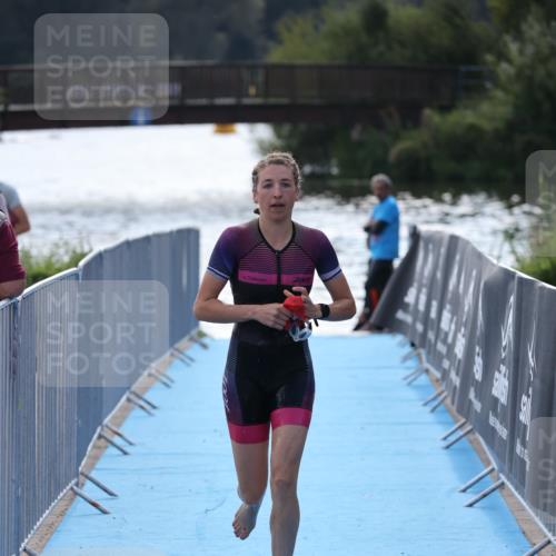 25.08.2024 - Elbe Triathlon Hamburg H.Heesch http://msf.ph/oto/6853690 25.08.2024 15:38:18 Schwimmen  meine-sportfotos.de