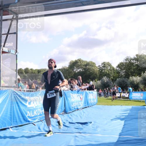 25.08.2024 - Elbe Triathlon Hamburg H.Heesch http://msf.ph/oto/6853691 25.08.2024 10:50:59 Ziel 245, 266, 275 meine-sportfotos.de