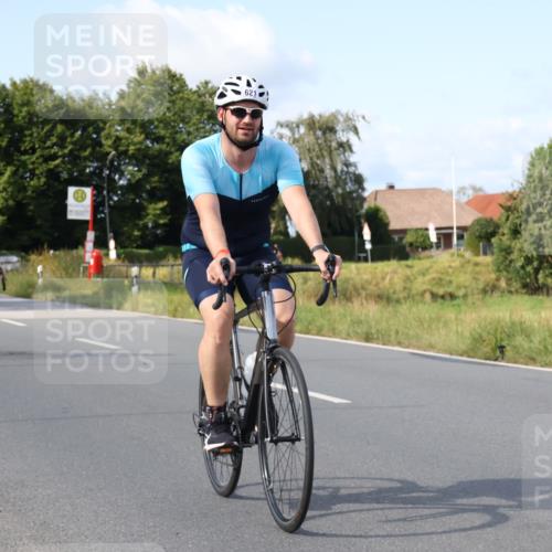 25.08.2024 - Elbe Triathlon Hamburg Fuchs,  Jonas http://msf.ph/oto/6853693 25.08.2024 10:37:24 Radfahren 551, 619, 614, 621, 493, 660, 767, 700, 611 meine-sportfotos.de