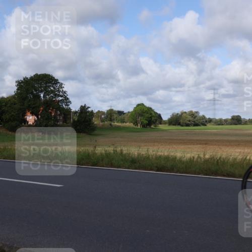 25.08.2024 - Elbe Triathlon Hamburg Fuchs,  Jonas http://msf.ph/oto/6853697 25.08.2024 10:02:09 Radfahren 221, 473, 418, 475 meine-sportfotos.de
