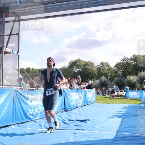 25.08.2024 - Elbe Triathlon Hamburg H.Heesch http://msf.ph/oto/6853701 25.08.2024 10:50:59 Ziel 245, 266, 275 meine-sportfotos.de