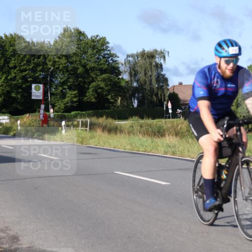 25.08.2024 - Elbe Triathlon Hamburg Fuchs,  Jonas http://msf.ph/oto/6853721 25.08.2024 09:17:33 Radfahren 321, 256, 257 meine-sportfotos.de