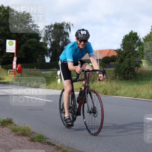 25.08.2024 - Elbe Triathlon Hamburg Fuchs,  Jonas http://msf.ph/oto/6853723 25.08.2024 10:02:18 Radfahren 374, 441, 462 meine-sportfotos.de
