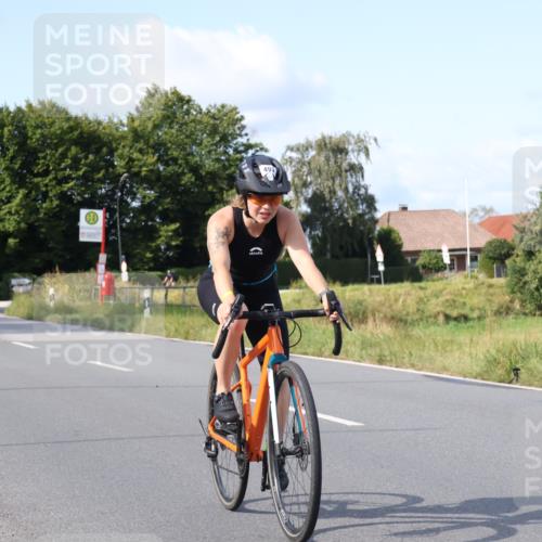 25.08.2024 - Elbe Triathlon Hamburg Fuchs,  Jonas http://msf.ph/oto/6853730 25.08.2024 10:37:25 Radfahren 619, 614, 621, 493, 660, 767, 700, 611, 569 meine-sportfotos.de