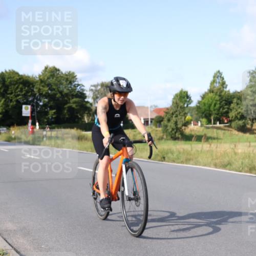 25.08.2024 - Elbe Triathlon Hamburg Fuchs,  Jonas http://msf.ph/oto/6853742 25.08.2024 10:37:25 Radfahren 619, 614, 621, 493, 660, 767, 700, 611, 569 meine-sportfotos.de