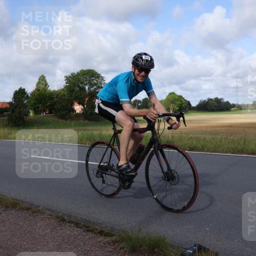 25.08.2024 - Elbe Triathlon Hamburg Fuchs,  Jonas http://msf.ph/oto/6853750 25.08.2024 10:02:19 Radfahren 374, 441, 462 meine-sportfotos.de