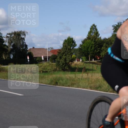25.08.2024 - Elbe Triathlon Hamburg Fuchs,  Jonas http://msf.ph/oto/6853761 25.08.2024 10:37:26 Radfahren 619, 614, 621, 493, 660, 767, 700, 611, 569, 652 meine-sportfotos.de