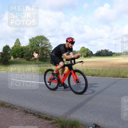 25.08.2024 - Elbe Triathlon Hamburg Fuchs,  Jonas http://msf.ph/oto/6853773 25.08.2024 10:02:20 Radfahren 374, 441, 462 meine-sportfotos.de