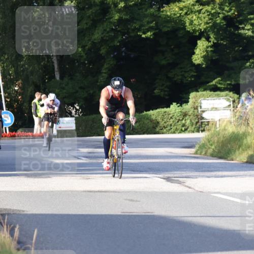 25.08.2024 - Elbe Triathlon Hamburg Fuchs,  Jonas http://msf.ph/oto/6853824 25.08.2024 09:17:39 Radfahren 257, 1851, 289, 323 meine-sportfotos.de