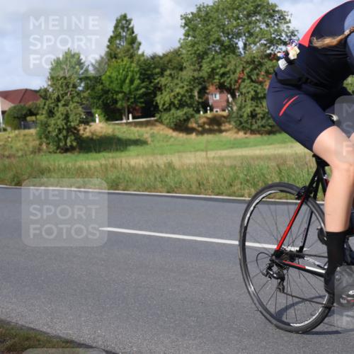 25.08.2024 - Elbe Triathlon Hamburg Fuchs,  Jonas http://msf.ph/oto/6853830 25.08.2024 10:02:23 Radfahren 374, 441, 462 meine-sportfotos.de