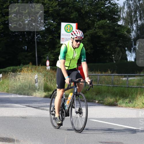 25.08.2024 - Elbe Triathlon Hamburg Fuchs,  Jonas http://msf.ph/oto/6853833 25.08.2024 10:04:19 Radfahren 356, 371, 350 meine-sportfotos.de