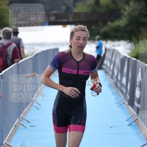 25.08.2024 - Elbe Triathlon Hamburg H.Heesch http://msf.ph/oto/6853834 25.08.2024 15:38:20 Schwimmen  meine-sportfotos.de